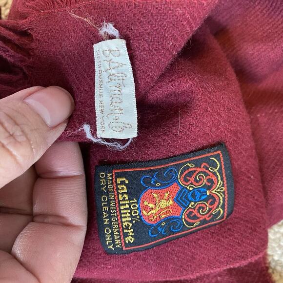 Vintage Baltman & Co 100% Cashmere Scarf Made In Germany Dark Red Fringes Luxury - Picture 2 of 5